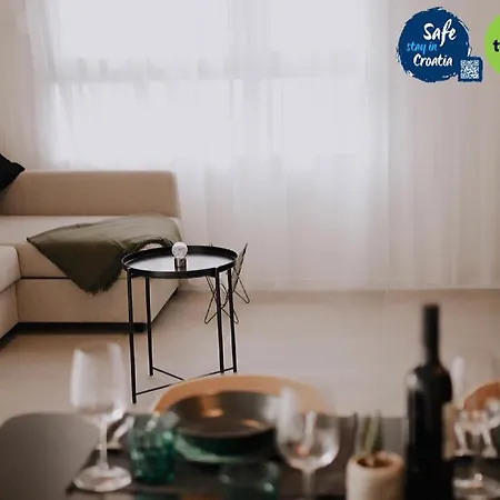 Urban Sea Apartament *